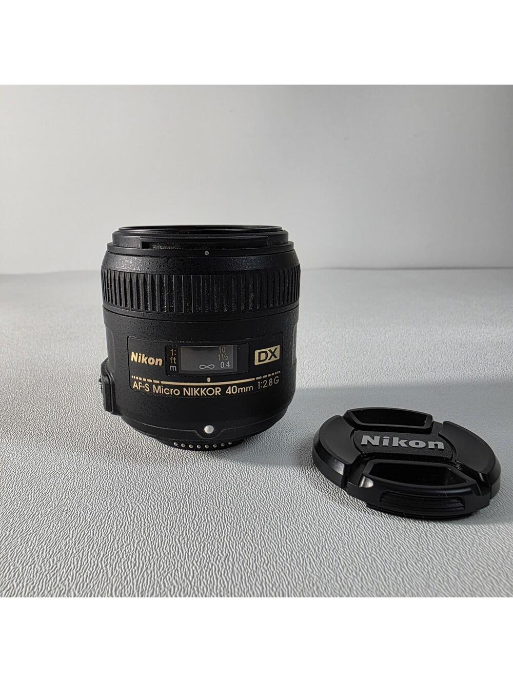 Nikon AF-S DX Micro-NIKKOR 40mm f/2.8G  Lens